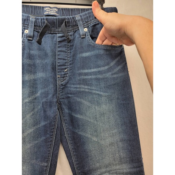 Signature by Levi Strauss Pull on Elastic Waist Women's Jeans, Size 8R - Picture 3 of 10